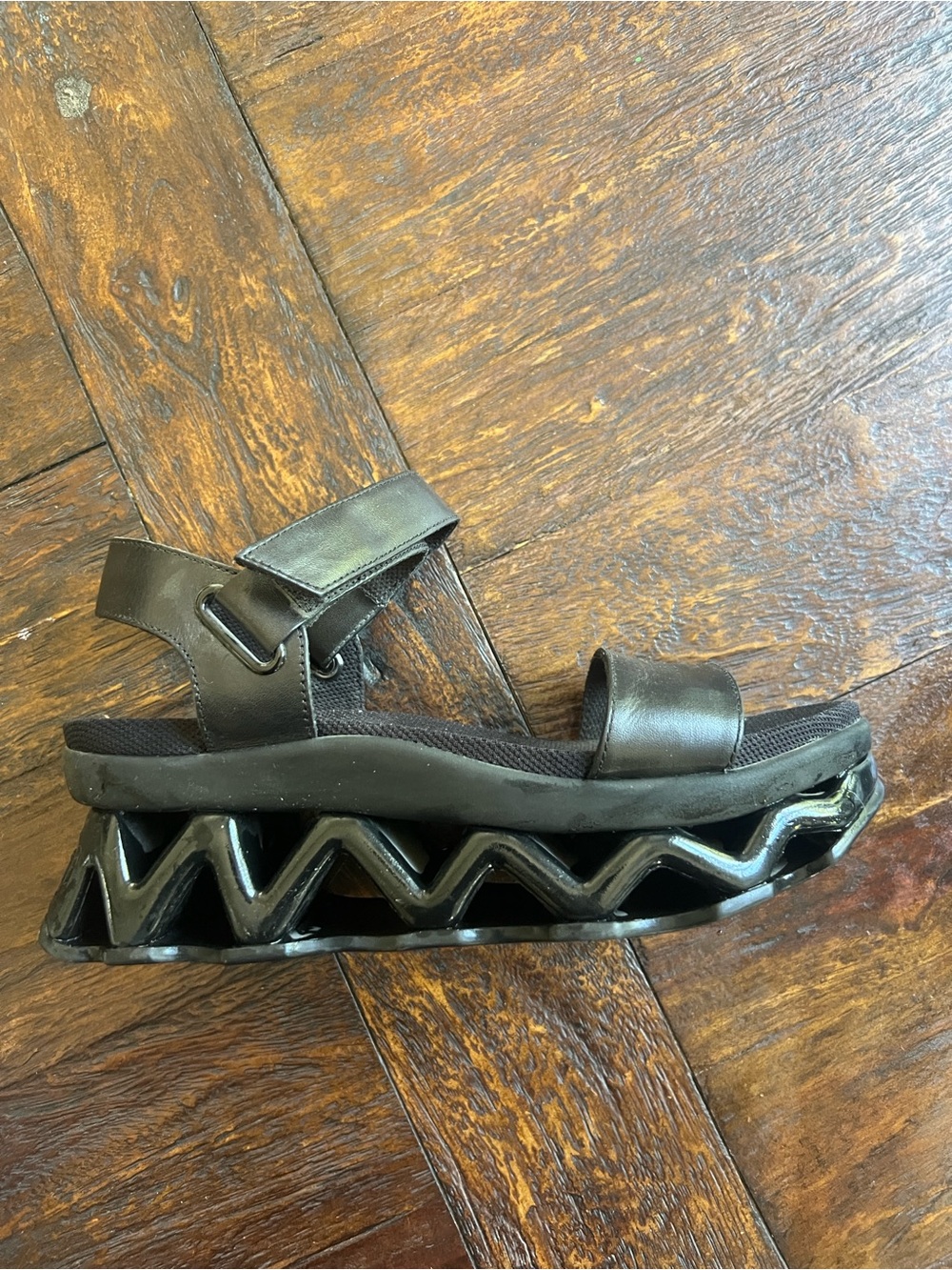 Marc by Marc Jacobs Black Platform Sandals with Sculpted Zigzag Sole